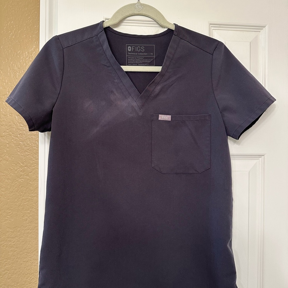 Figs Charcoal Catarina Scrub Top XS